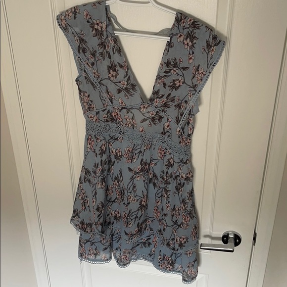 Summer dress - Picture 1 of 6